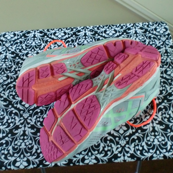 Asics - Picture 5 of 6